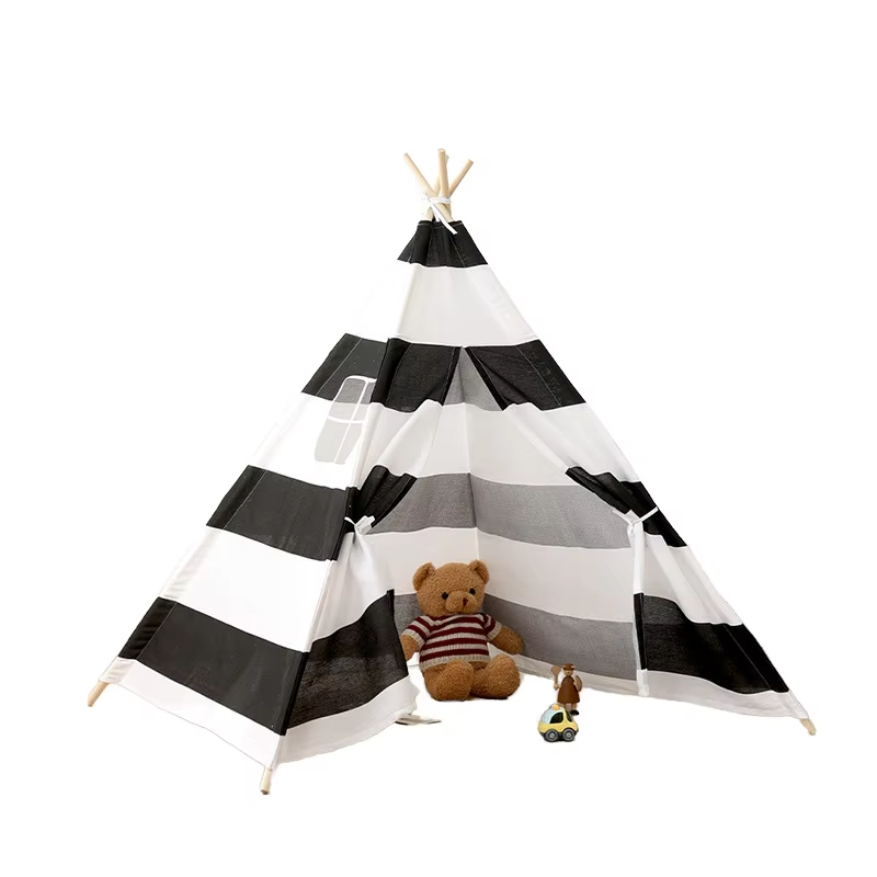 Tipi Garçon Noir Et Blanc
